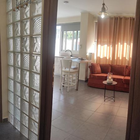 Vasilikis Apartment Каламата Екстериор снимка