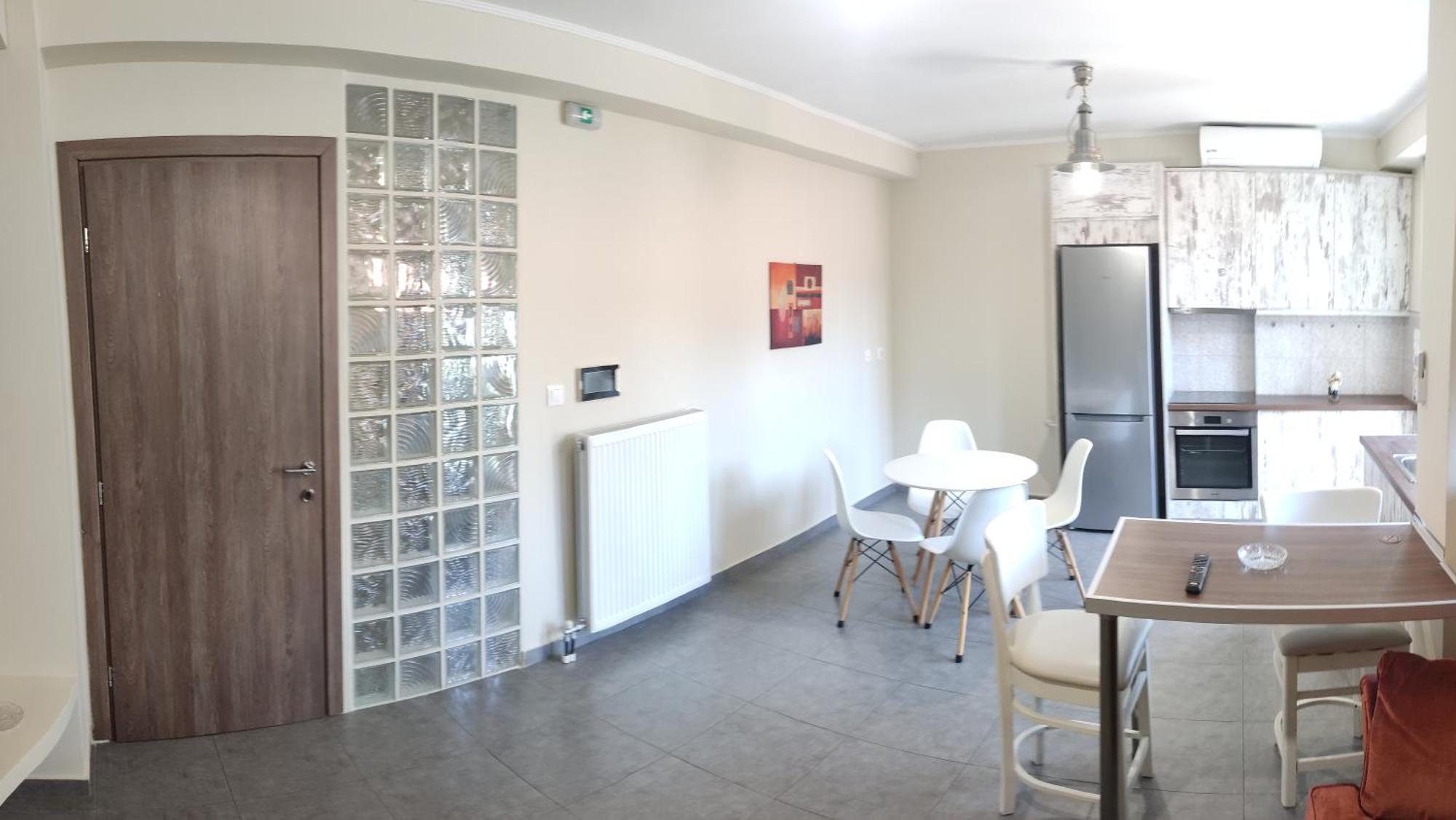 Vasilikis Apartment Каламата Екстериор снимка