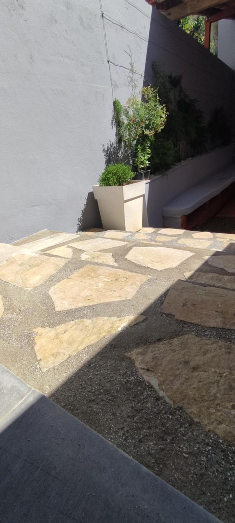 Vasilikis Apartment Каламата Екстериор снимка